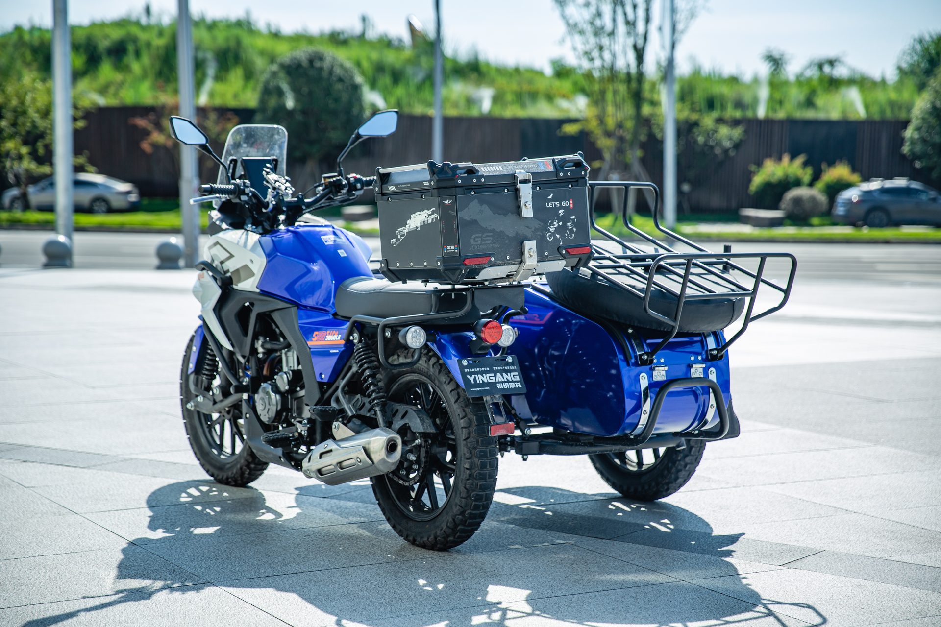 银钢SUV500二代（蓝色）骑行实拍（5）